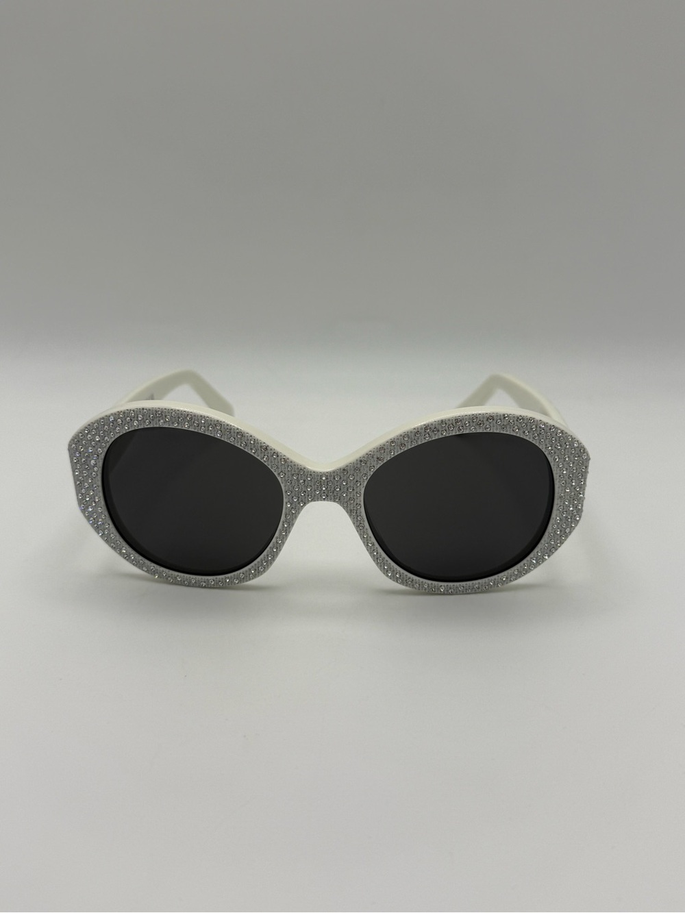 CELINE Round Sunglasses in Acetate with Crystals - Picture 4 of 8